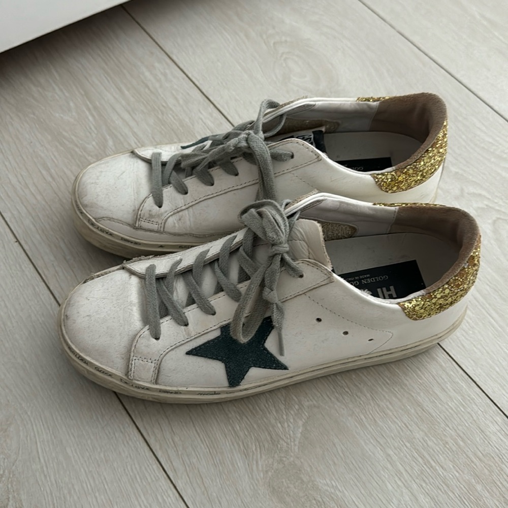 Golden Goose Sneakers